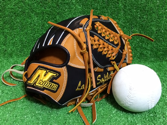 NORIA ノリア　軟式グローブ　内野手用 年内この価格で行きます！ノリア 軟式 内野手用グローブ